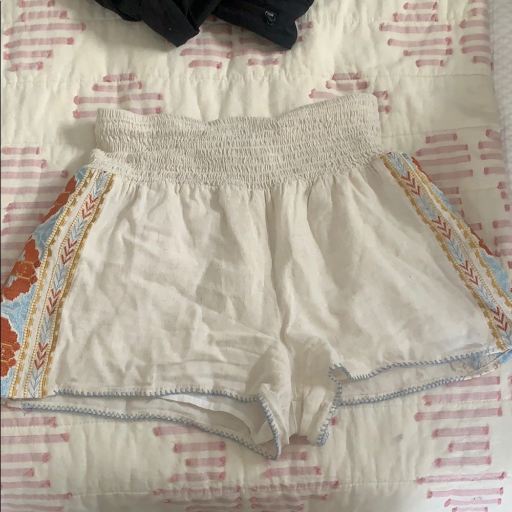 Embroidered blush boutique shorts